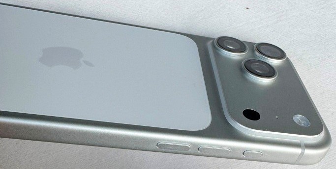 iPhone 17 Pro Max Dual Capture Cam